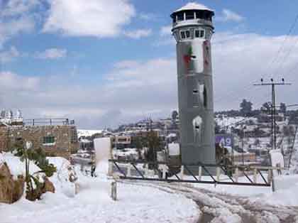 Un jeune blessé, Beit Ommar bouclé pour le troisième jour